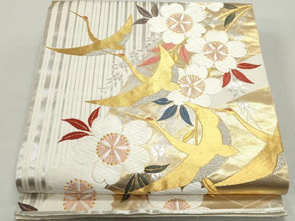 平和屋着物◎全通柄袋帯　唐織　飛鶴枝桜間道　金銀糸　正絹　逸品　DABE8721qa