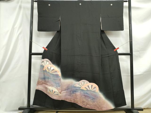 平和屋着物■豪華黒留袖 駒刺繍 立波片輪車文 暈し染め 金彩 正絹 逸品 DABE8839qa