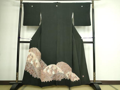 平和屋着物■豪華黒留袖 作家物 駒刺繍 樹林文 金彩 正絹 逸品 DABE9186sf