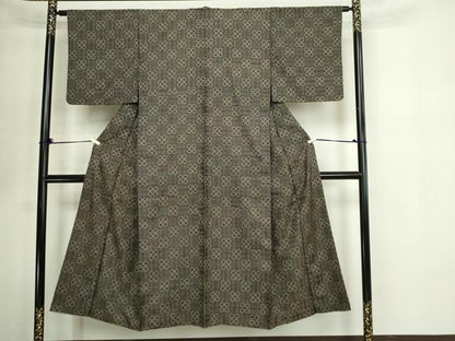 平和屋着物■本場大島紬　幾何学花文　正絹　逸品　DABE9490sf