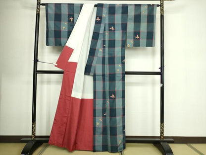 平和屋着物■上質な紬　舞蝶文　正絹　逸品　DABE9491sf