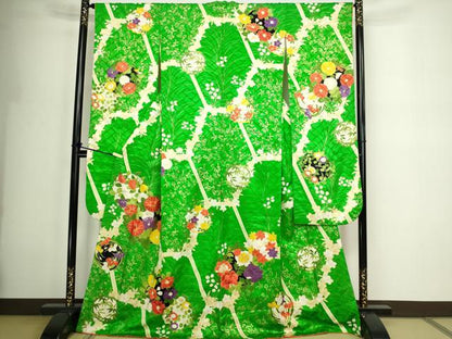 平和屋着物■豪華振袖　駒刺繍　草花文　金彩　正絹　逸品　DABE9506sf