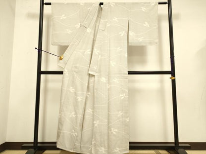 平和屋着物▽塩沢絣　単衣　110亀甲　草葉文　証紙付き　正絹　逸品　DABE9522du