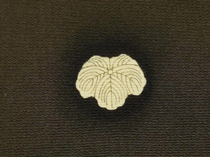 平和屋着物■豪華黒留袖 総刺繍 流水花文 金糸 正絹 逸品 DABE9549du
