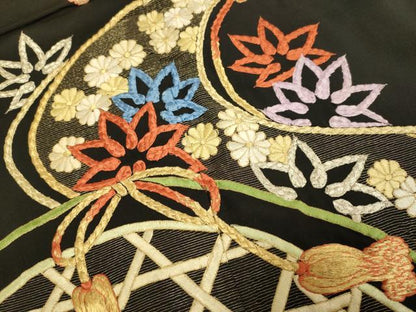 平和屋着物■豪華黒留袖 総刺繍 流水花文 金糸 正絹 逸品 DABE9555du
