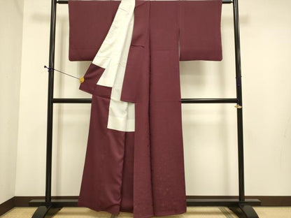 平和屋着物■上質な色無地 箔散らし地紋 濃い浅蘇芳色 正絹 逸品 DABE9588du