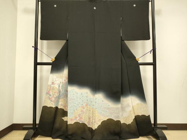 平和屋着物■豪華黒留袖 寿光織 孔雀枝梅文 暈し染め 金糸 正絹 逸品 DABE9592du