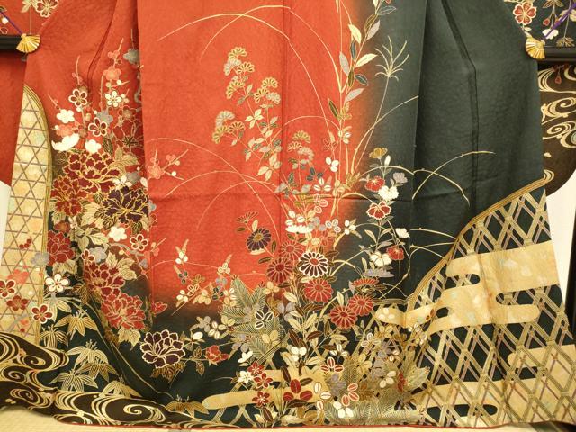 平和屋着物●豪華振袖　駒刺繍　草花文　暈し染め　金彩　正絹　逸品　DABE9672du