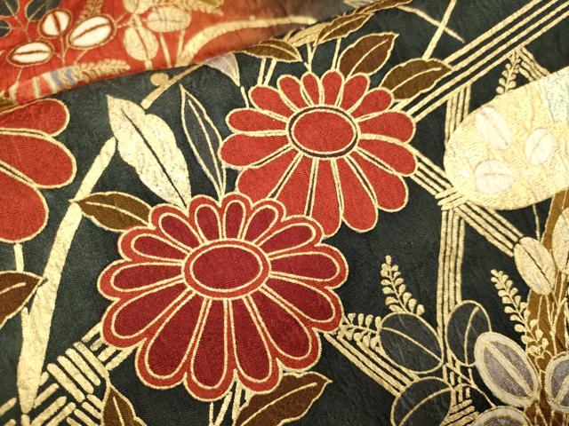 平和屋着物●豪華振袖　駒刺繍　草花文　暈し染め　金彩　正絹　逸品　DABE9672du