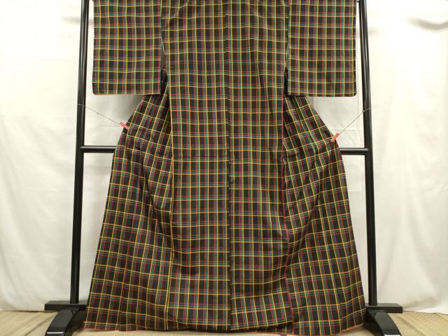 平和屋着物■本場縞大島紬 格子 黒地 正絹 逸品 未使用 DABF0057ea