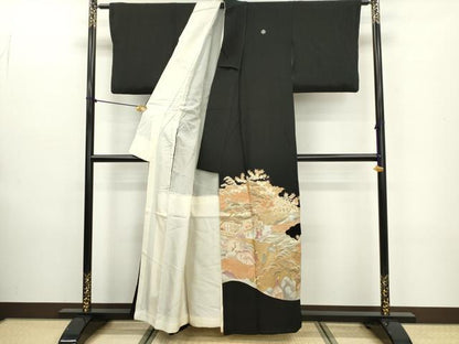 平和屋着物■豪華黒留袖　作家物　駒刺繍　風景花松文　金彩　正絹　逸品　DABF0088ea