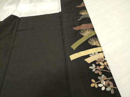平和屋着物■豪華黒留袖　駒刺繍　御所車花松文　鬘帯　金彩　正絹　逸品　DABF0270ea