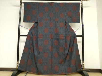 平和屋着物■本場大島紬　7マルキ　蜀江花文　正絹　逸品　未使用　DABF0273ea