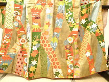平和屋着物■豪華振袖　駒刺繍　吉祥花松文　金彩　正絹　逸品　DABF0517ea