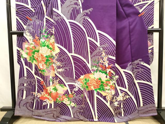 平和屋着物■豪華振袖　駒刺繍　立波地紙草花文　金彩　正絹　逸品　DABF0575ya