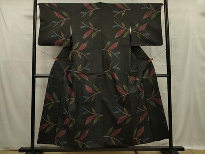 平和屋着物■本場大島紬　7マルキ　枝葉文　正絹　逸品　DABF0602ya