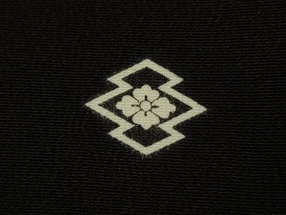 平和屋着物■豪華黒留袖　作家物　駒刺繍　扇面草花文　暈し染め　金彩　正絹　逸品　DABF0620ya