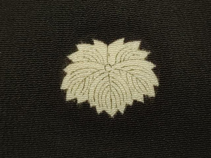 平和屋着物■豪華黒留袖　刺繍　草花文　金銀糸　正絹　逸品　DABF0927ya