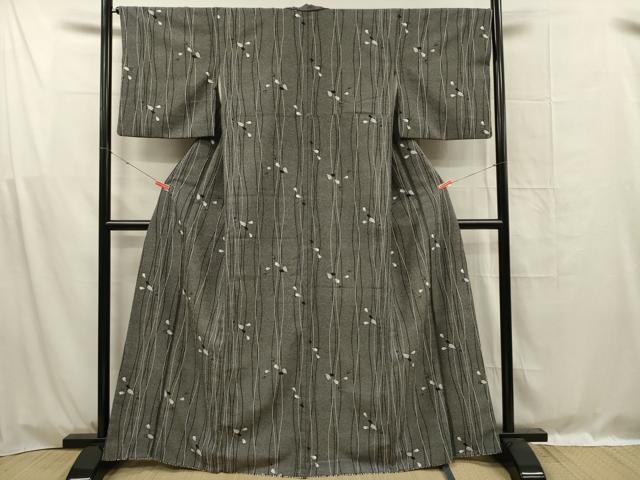 平和屋着物■小紋　舞桜文　黒地　洗える着物　DABF0987ya