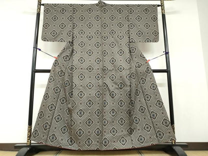 平和屋着物●本場大島紬　龍郷絣　菱文　正絹　逸品　未使用　DABF1171ud