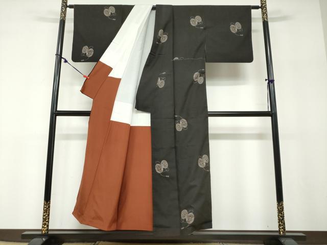 平和屋着物●本場大島紬　9マルキ　地空き　鼓文　正絹　逸品　DABF1196ud