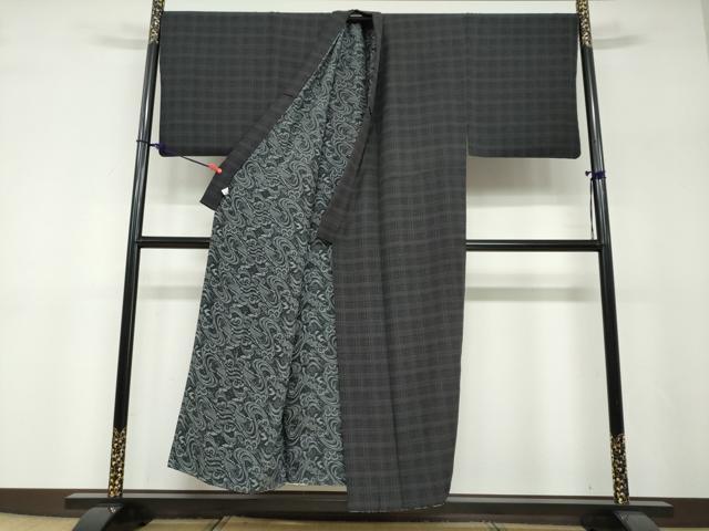 平和屋着物●男性　伝統工芸師　服部光擴　小紋　格子　黒地　裏地：東京染伝統工芸士　金田昇　キングサイズ　正絹　逸品　DABF1209ud