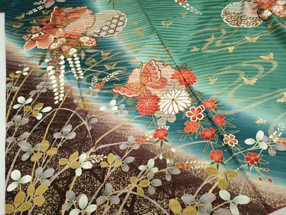 平和屋着物●豪華振袖　雪輪花蝶文　暈し染め　金彩　正絹　逸品　DABF1239ud