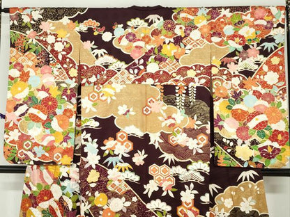 平和屋着物●小振袖　二尺袖　背抜き仕立て　駒刺繍　吉祥草花文　金彩　正絹　逸品　DABF1255ud
