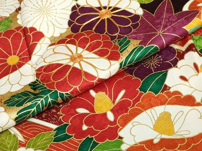 平和屋着物●小振袖　二尺袖　背抜き仕立て　駒刺繍　吉祥草花文　金彩　正絹　逸品　DABF1255ud