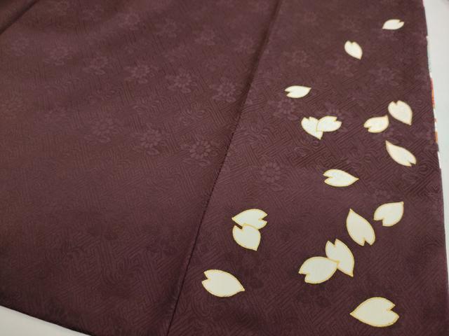 平和屋着物●小振袖　二尺袖　背抜き仕立て　駒刺繍　吉祥草花文　金彩　正絹　逸品　DABF1255ud