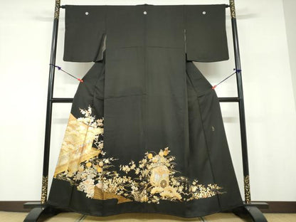 平和屋着物●金彩友禅　卓越技能者・名工・和田光正　黒留袖　平安御所車草花文　金銀彩　正絹　逸品　DABF1258ud