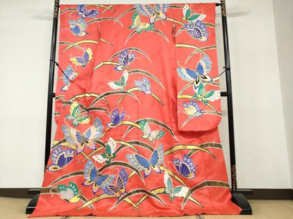 平和屋着物●本手描友禅作家　秋山章　振袖　駒刺繍　舞蝶文　金彩　正絹　逸品　DABF1263ud
