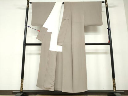 平和屋着物●上質な色無地　伝統工芸士　淳子　胡桃染色　正絹　逸品　DABF1282ud