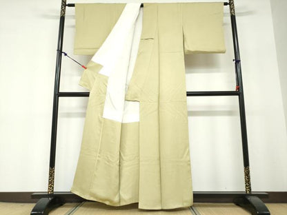 平和屋着物●上質な色無地　草花地紋　枯草色　正絹　逸品　DABF1291ud