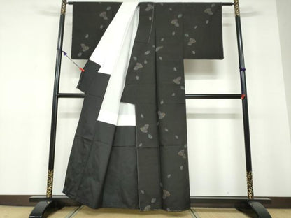 平和屋着物●本場大島紬　7マルキ　地空き　貝合わせ草花文　証明書付き　高橋一郎絹織物謹製　正絹　逸品　未使用　DABF1345ud