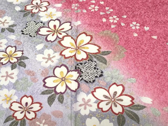平和屋着物●豪華振袖　舞桜文　暈し染め　金彩　金通し地　正絹　逸品　DABF1433ud
