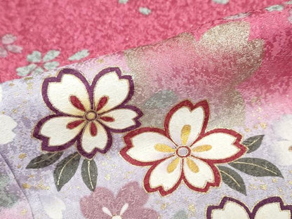 平和屋着物●豪華振袖　舞桜文　暈し染め　金彩　金通し地　正絹　逸品　DABF1433ud