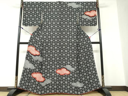 平和屋着物●訪問着　絞り　雲取り亀甲花文　黒地　正絹　逸品　DABF1438ud