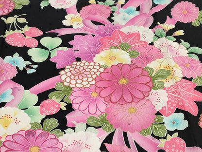 平和屋着物●豪華振袖 草花文 苺 暈し染め 黒地 金彩 正絹 逸品 DABF1450ud