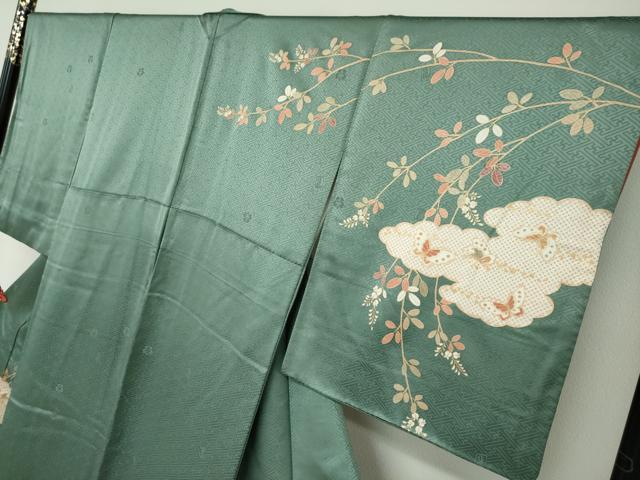 平和屋着物●十日町老舗ブランド 吉澤友禅 吾妻徳穂 訪問着 雲取り舞蝶文 暈し染め 金彩 正絹 逸品 DABF1460ud