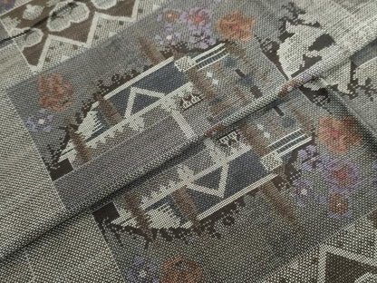 平和屋着物●本場大島紬　9マルキ　風景草花文　正絹　逸品　DABF1471ud
