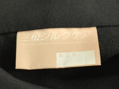 平和屋着物●豪華黒留袖　駒刺繍　流水草花文　金彩　正絹　逸品　DABF1493ud