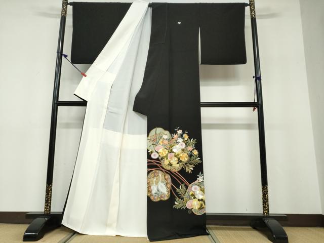 平和屋着物●豪華黒留袖　作家物　駒刺繍　群鶴草花文　金彩　正絹　逸品　DABF1495ud