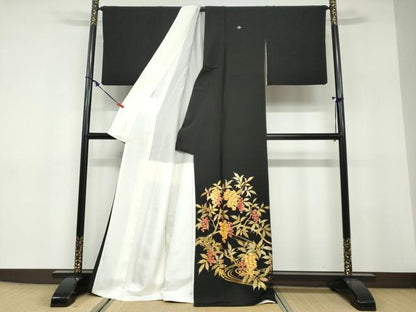 平和屋着物●豪華黒留袖　駒刺繍　南天文　金彩　正絹　逸品　DABF1498ud