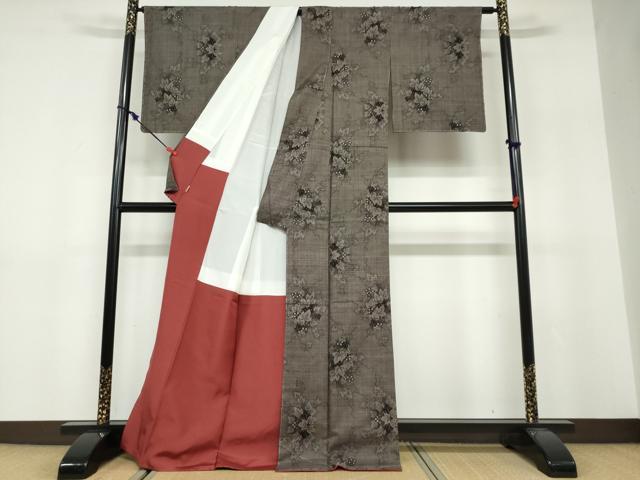 平和屋着物●本場大島紬　7マルキ　古代染色純泥染　葡萄蔦の葉文　ますいわ屋扱い　証紙付き　正絹　逸品　未使用　DABF1520ud
