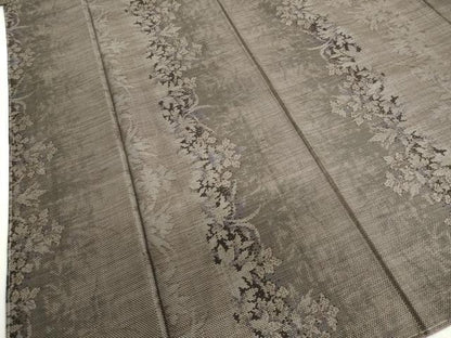 平和屋着物●本場大島紬　9マルキ　草花間道　シルエット　正絹　逸品　未使用　DABF1536ud