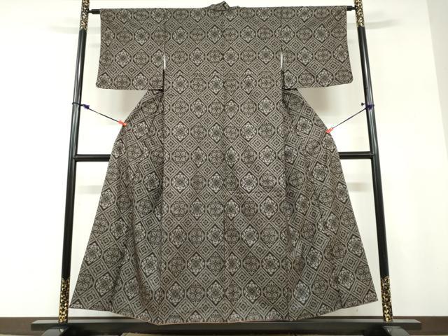 平和屋着物●本場大島紬　7マルキ　花菱文　正絹　逸品　DABF1545ud