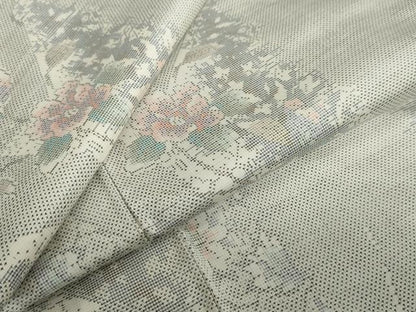 平和屋着物●本場大島紬　白大島　9マルキ　枝花文　正絹　逸品　DABF1557ud