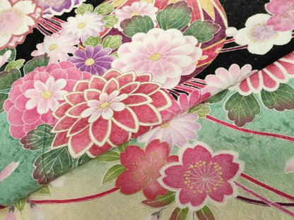 平和屋着物●豪華振袖　草花文　暈し染め　黒地　金通し地　正絹　逸品　DABF1568ud
