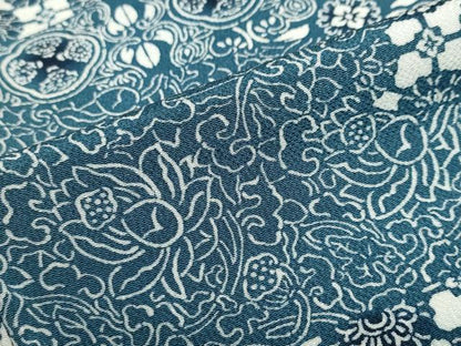 平和屋着物●上質な小紋　作家物　草木染　洋花文　鬼しぼ縮緬　正絹　逸品　DABF1584ud